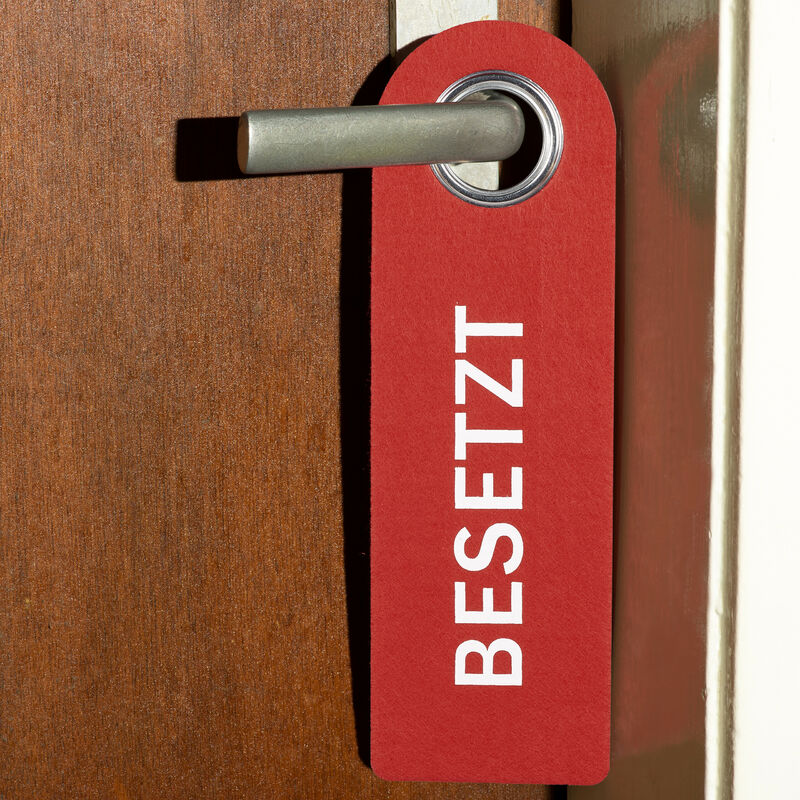 5 Cartelli Porta LIBERO/ OCCUPATO In Feltro SynMe Germany: Set Da 5 Coppie Di Ganci Per Porta, 27x8,5 Cm, Con Occhielli Metallici, Per Bagno, Camera Da Letto, Ufficio, Indicatore Di Stato - 2