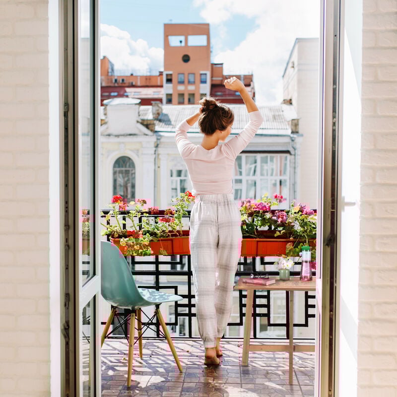 Relaxdays Garden Table Wood-Look, Square, HxWxD: 74 X 78 X 78 Cm, Balcony, Plastic, Metal, Outdoor, Camping, White By Amazon