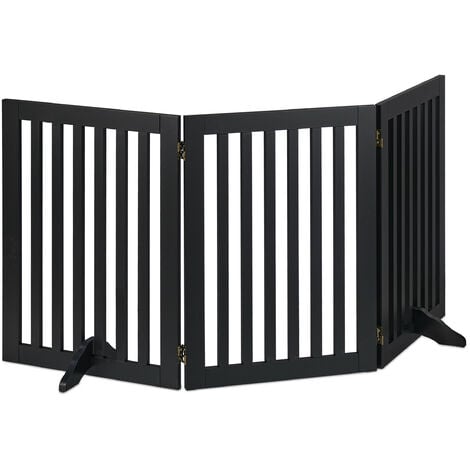 Free standing child outlet gate