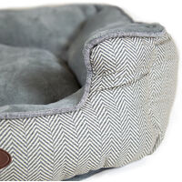 Charles Bentley Grey Plush Soft Furry Washable Dog Cat Pet Bed- Large