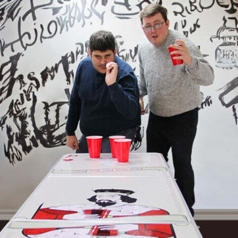 VINGO Table de Beer Pong Player Pliante et Réglable en Hauteur avec Cadre en - Jeux