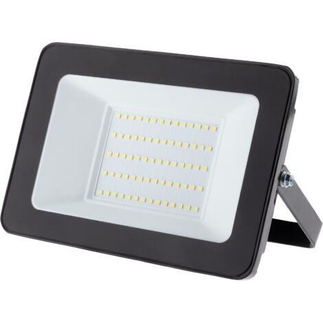 Zenitech – Projecteur LED chantier 50W 5000lm IP65 – Lumière blanche froide 6500K – Résistant à l'eau et à la poussière – Pour chantiers extérieurs (1/2)