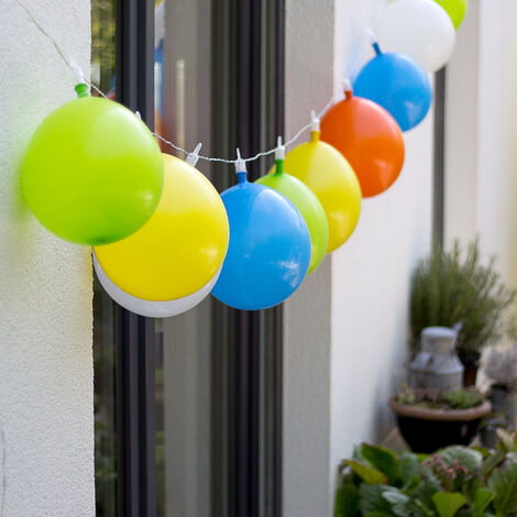Party Beleuchtung wie LED Ballons oder Lichterkette