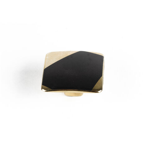 Pomo para Mueble  Estilo Decorativo  Fabricado en Zamak  Acabado en Negro - Latonado  Medidas 373719 mm  Sistema de Fijación  Incluye Tornillos M4  4 Unidades -