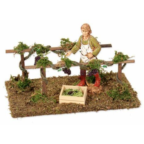 FILARI DI VIGNA CON VENDEMMIATORE PER PRESEPE