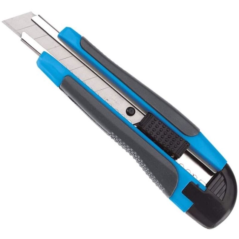 Cutter taglierino coltello 18 mm Fervi 0617 guidalama acciaio + 3 lame  ricambio