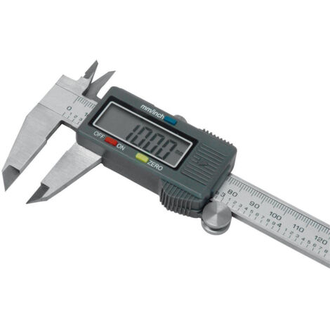 Cecchino Armato Di Grosso Calibro, Fucile Di Precisione, Che Spara A Bersagli Nemici A Distanza Dal Riparo Seduto In Agguato Vista Laterale 8143884 - Foto 8