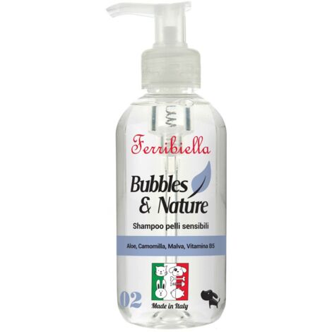 Shampoo con aloe, camomilla, malva e vitamina B5 per cani con pelle sensibile 250 ml
