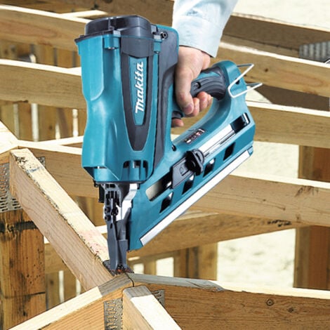Cloueur autonome à gaz 7,2 V LXT - MAKITA - 2 batteries 7.2 V-1Ah, chargeur, MakPac- GN900SE