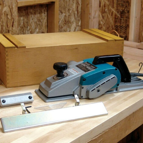 Makita - Rabot de charpente 170mm 1200W - 1806B