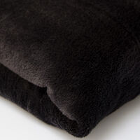 DuneDESIGN Couverture 100% polyester 300g/m² en microfibre | Couvre-lit Plaid 140x200cm en peluche avec poil | Noir