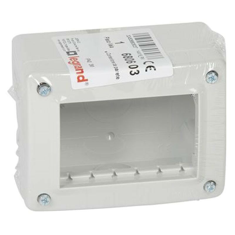 Coffret mural Legrand 3 places IP40 680603