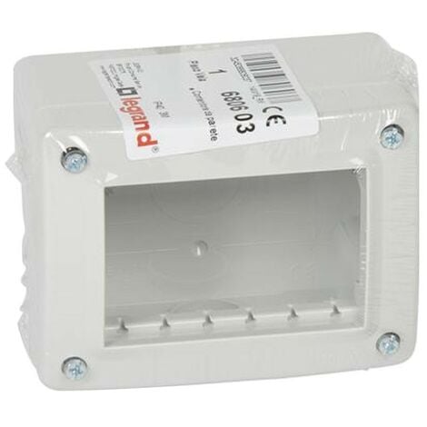 Coffret mural Legrand 3 places IP40 680603