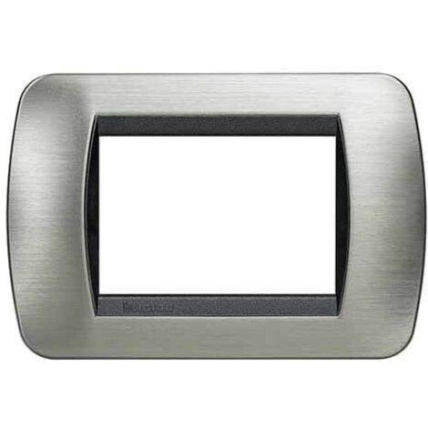 Placca 3 moduli in acciaio spazzolato – Compatibile con supporto LN4703 – Altezza 80mm – Larghezza 119mm – Serie Bticino Living International (1/6)