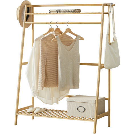 [En.Casa] – Portant à vêtements en bambou 139 x 100 x 40 cm – Barre de penderie – 2 crochets et surfaces de rangement – Montage facile