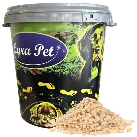 10 kg Lyra Pet® Erdnusskerne weiß gehackt in 30 L Tonne
