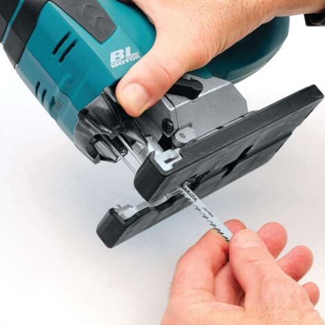 Scie sauteuse LXT 18V Makita DJV182Z (produit seul)