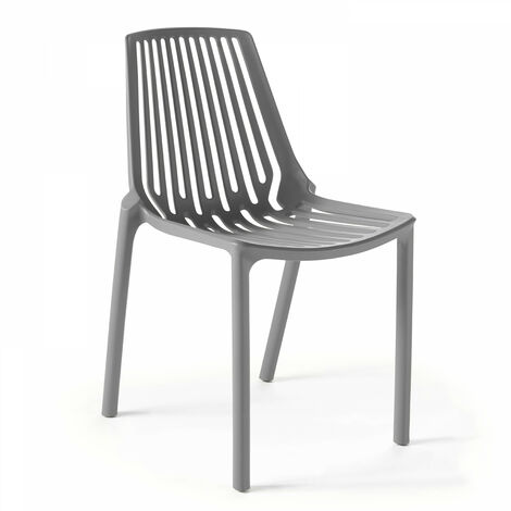 Chaise de jardin ajourée en plastique gris (1/5)