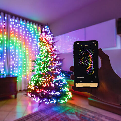 Twinkly Strings – Guirlande Lumineuse à LED Contrôlée par Application avec 250 LED RVB 20 Mètres. Fil Noir. Intérieur et Extérieur - TWINKLY