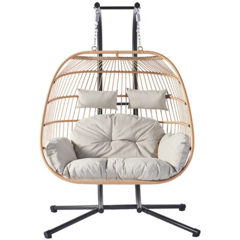 Concept-Usine – Fauteuil suspendu 2 places en résine aspect rotin – Coussin déhoussable beige – Structure en acier robuste – Pour intérieur et extérieur