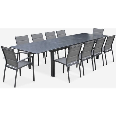 Tavolo da pranzo rettangolare esterno grigio antracite con sedie e poltroncine 