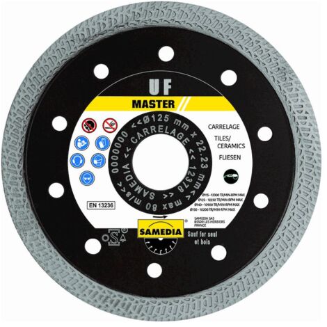 Maxton - Lame Du Pare-Chocs Avant V.2 Mercedes-AMG CLA 45 Aero C118 Noir Brillant Me Cla 118 45amg Fd2g