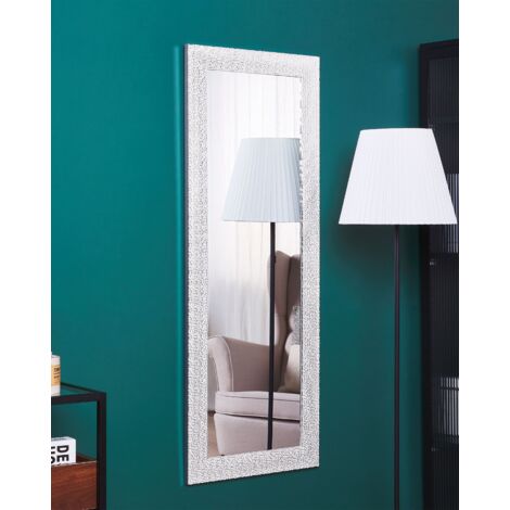 Miroir Mural au Style Moderne avec Cadre en Plastique Couleur Argentée de Forme Rectangulaire 50 x 130 cm pour Salon Beliani