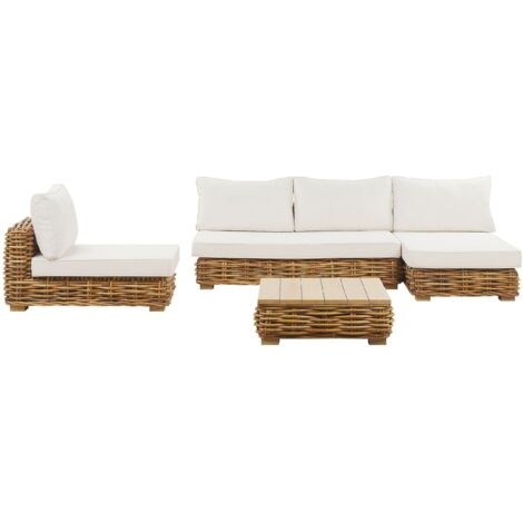 Beliani – Salon de jardin canapé d'angle 4 places en rotin marron – Coussins en polyester – Table basse en bois d'acajou – Design moderne pour terrasse (1/5)