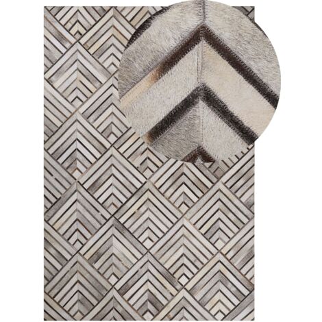 Tapis en Cuir Patchwork Blanc et Gris 140 x 200 cm avec Motif Géométrique 3D Accessoire Idéal pour Intérieur Rustique et Campagne Beliani (1/5)