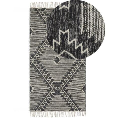 Muuto Tapis Ply, polyester recyclé, 85 x 140 cm, noir - blanc | Finnish