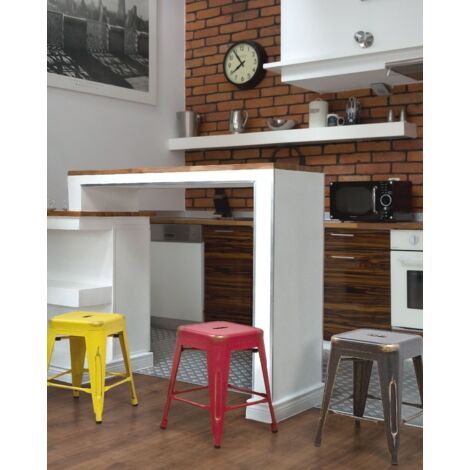 Lot 2 Chaises Tabourets de Bar Industriels en Acier Noir Doré 60 cm Empilables et Pratiques pour Cuisine ou Salle à Manger au Design Moderne Beliani