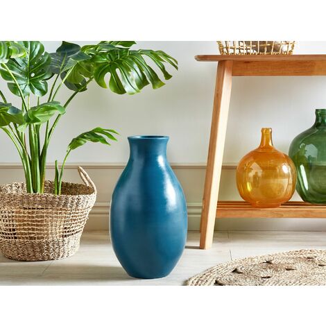 Cache-pot suspendu : 21 idées pour accrocher vos plantes  Pot de fleur  interieur, Idées de poterie, Bricolage pot de fleurs