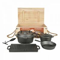Set de cuisson en fonte 7 pièces – Casserole 1.3L, poêle 0.7L, marmite 3.5L – Couvercle réversible – Coffre en bois décoratif – Outils Et Nature