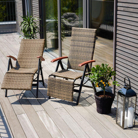 garden chairs with footrest