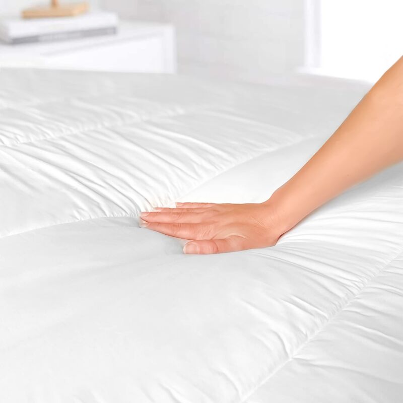 Topper Coprimaterasso Trapuntato Matrimoniale, Imbottito, Lavabile, Con 4 Angoli Elastici Antiscivolo, Morbido E Traspirante