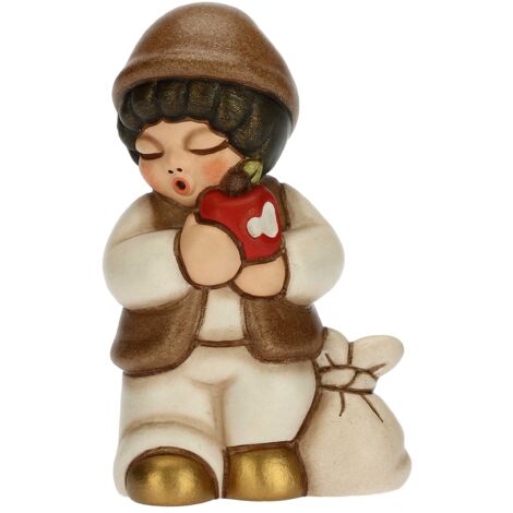 THUN - Presepe 2022 - Statuina Presepe Bimbo con Mela in Ceramica Decorata a Mano, Versione Vestito Bianco - Linea Presepe Classico - 4,3x3x6,5 cm h