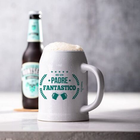HappyMots Boccale da Birra Festa del Papà  Realizzato in Ceramica Bianca di Alta Qualità  Capacità di 700 ml  Adatto per Microonde e Lavastoviglie  Regalo Originale per il Padre (1/2)