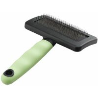 Ferplast Spazzola Cardatore per Gatti - Pelo Medio e Lungo - Setole Inclinate e Testine Arrotondate, Acciaio Inox - Impugnatura Ergonomica Morbida - Pettine Extra Incluso - Misura L, Verde