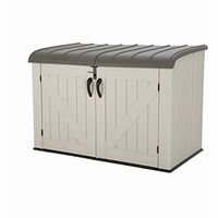 Lifetime - Resistente casottino in plastica Interamente accessoriato