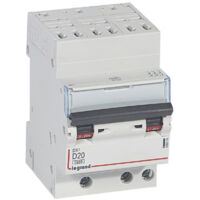 Disjoncteur DX6000 10kA arrivée haute automatique départ bas à vis 3P 400V 20A courbe D pour peigne HX optimisé (408076)