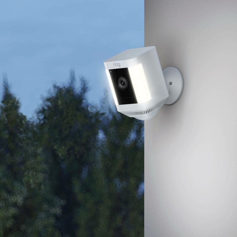 Ring Caméra Spotlight Plus sans fil (Spotlight Cam Plus Battery), Caméra  surveillance extérieure avec wifi, 1080p vidéo HD, audio bidirectionnel,  projecteurs LED