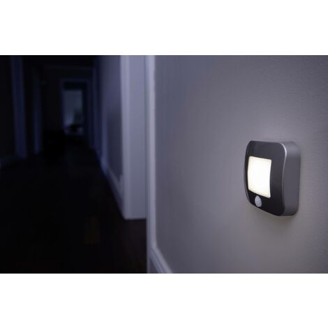 Veilleuse LED avec détecteur de mouvement LEDVANCE NIGHTLUX® Hall L 4058075260658 carré LED blanc neutre blanc Q119952