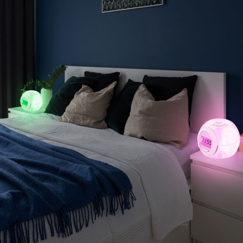 Réveil Numérique LED Cube 8cm Avec Veilleuse – Pour Enfant, Multicolore