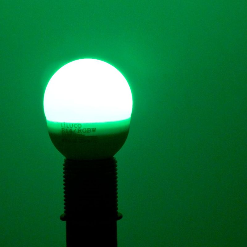 E14 LED RGB 3.5 watts ampoule ampoule goutte lampe changeur de couleur  télécommande gradateur, ETC Shop: lampes, mobilier, technologie. Tout  d'une source.