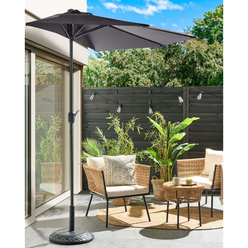 Ombrellone da giardino semicircolare Parasole in poliestere grigio acciaio  2,7 m Ombrellone da balcone moderno Beliani