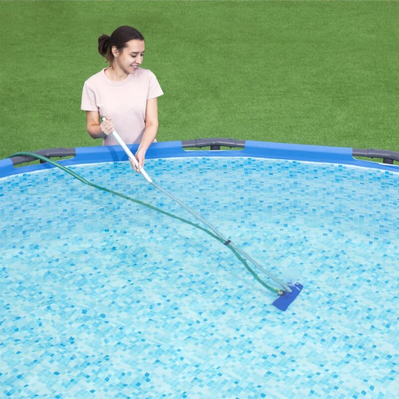 Kit de nettoyage Flowclear Bestway pour piscine hors-sol jusqu'à 3,96m