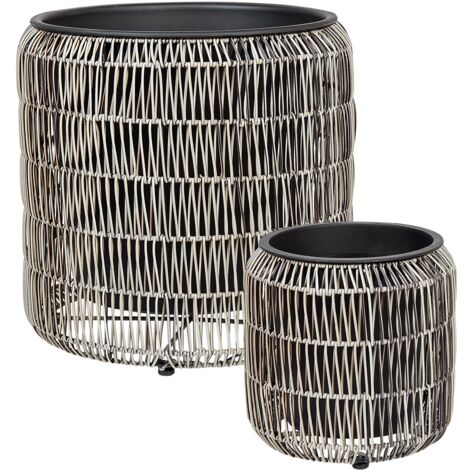 Conjunto de 2 macetas de ratán sintético para interior y exterior con inserto marrón claro Brodeia (1/5)