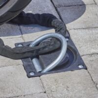 Mottez – Sabot d'ancrage pour pavage et dalle béton – Gomme de pneu recyclé – Ø 16 mm pour antivols – Fixation sécurisée avec vis et chevilles