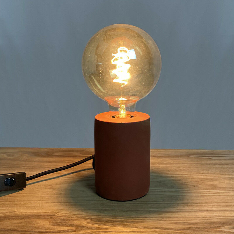 Lampe d'extérieur LUX, un mélange de classe et d'originalité