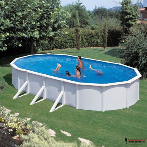 Piscine ovale acier 8,15m x 4,90m x H: 1,32m - Filtration à sable - Renforts apparents